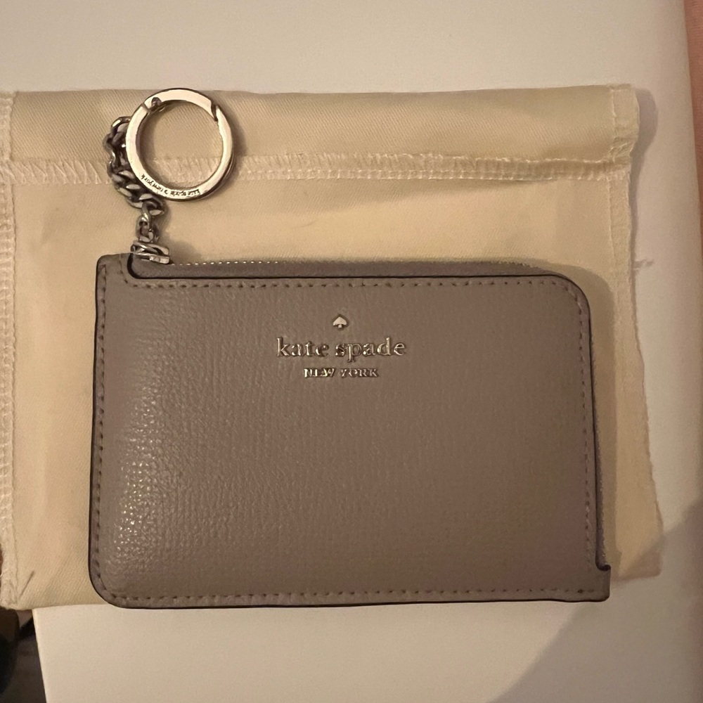 Kate Spade Darcy Medium L Zip Cardholder